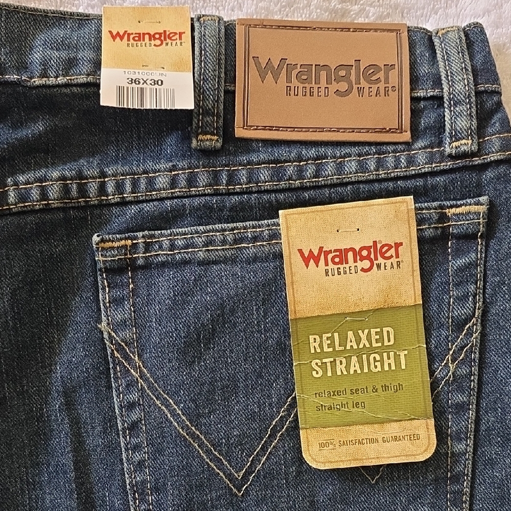 *Brand New* Wrangler Rugged Wear Men's Jeans - Deep Blue